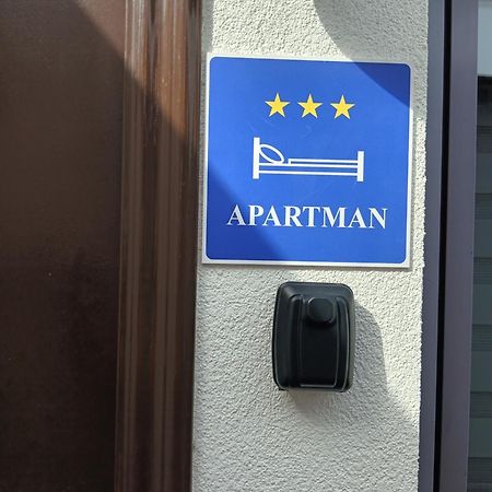 Petra Lägenhet Ðakovo Exteriör bild
